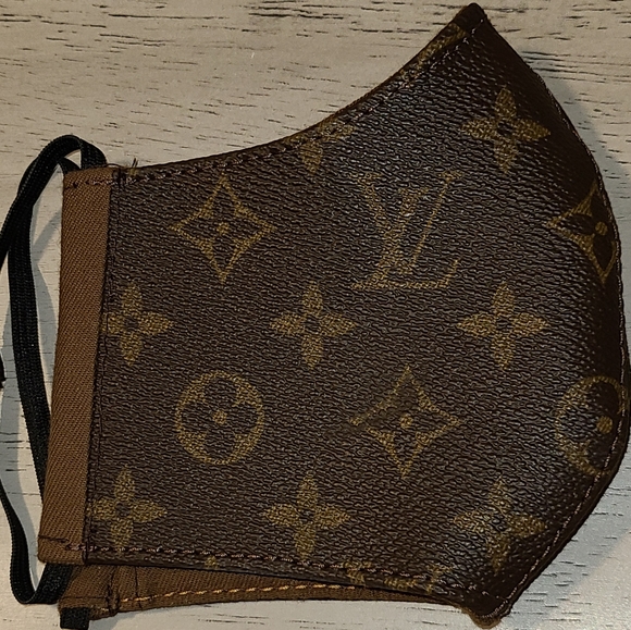 FaceMask Repurposed from Authentic Designer Fabric - Picture 6 of 6